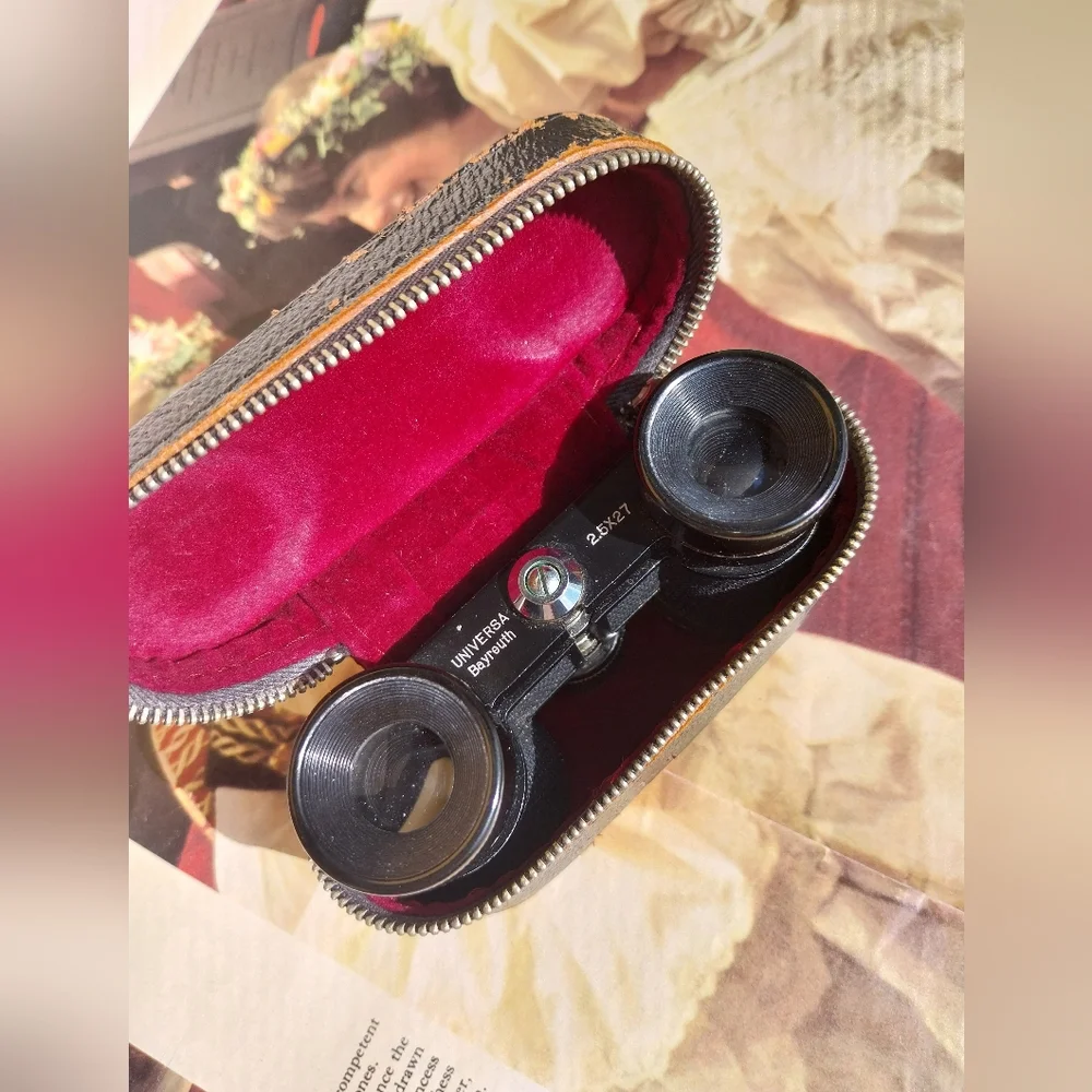 Black and Gold Binoculars with Case - Picture 8 of 11